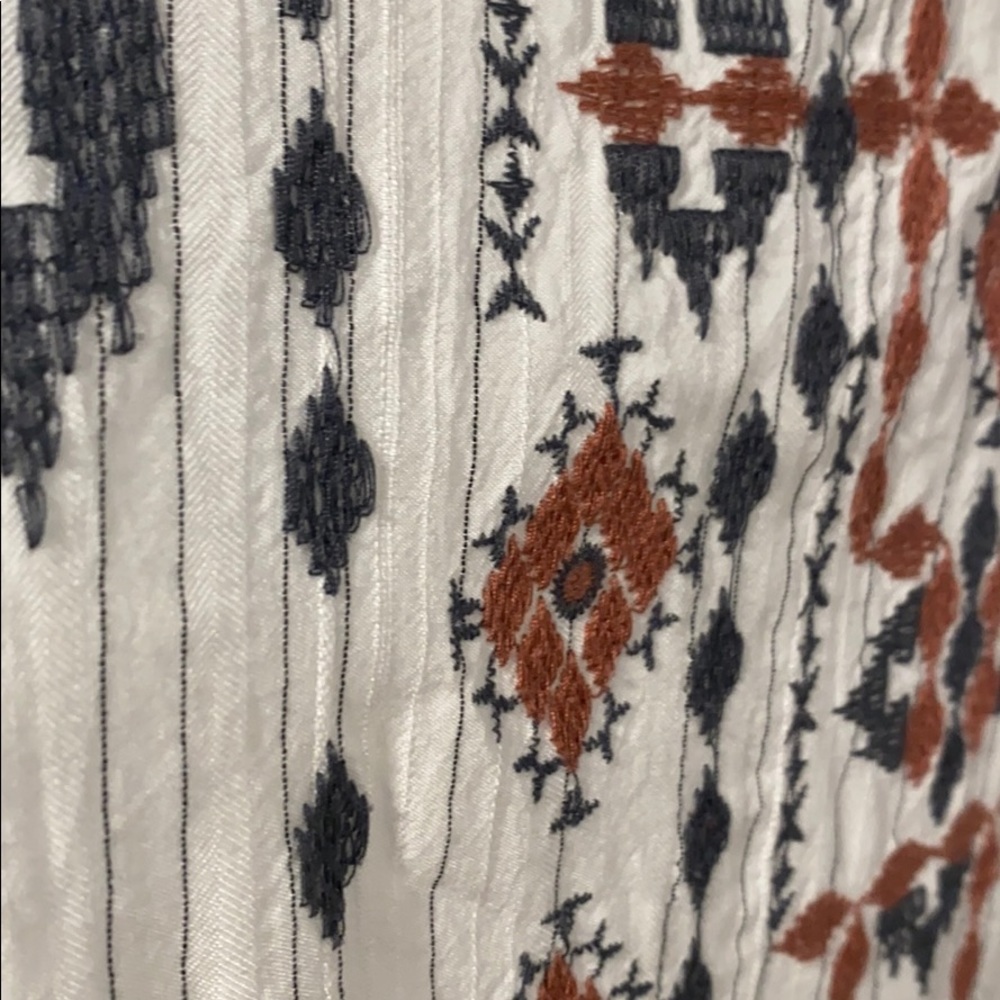 Top - Picture 2 of 5